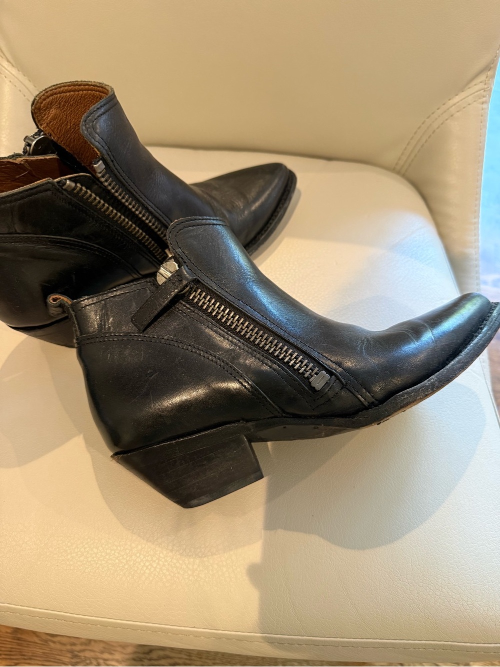 Frye Women's Black Leather Sasha Moto Boots Size 7